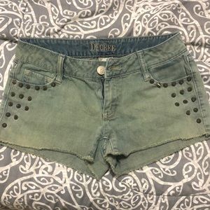 Jean studded shorts